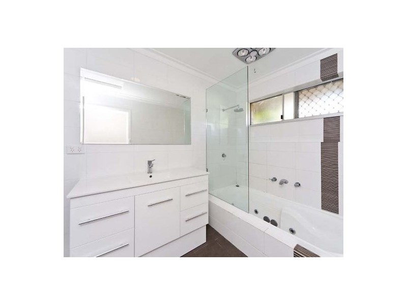 4 Boston Way, Booragoon WA 6154