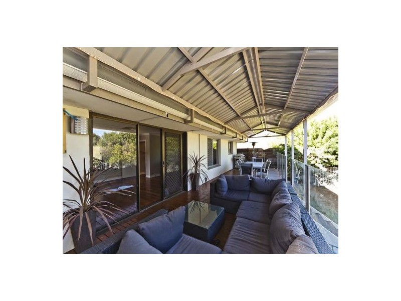 4 Boston Way, Booragoon WA 6154