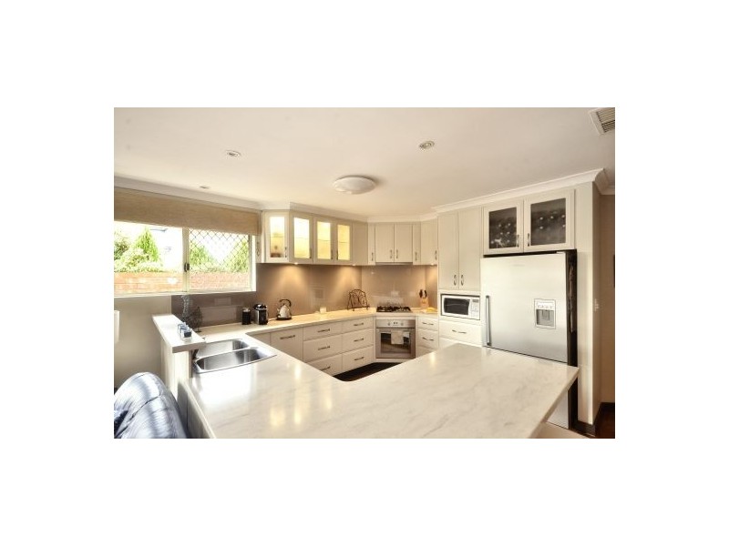 42a Cale Street, Como WA 6152