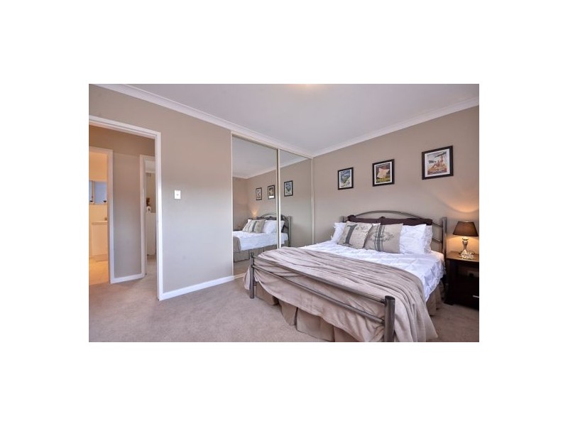 17/2 Gregory Way, Coolbellup WA 6163