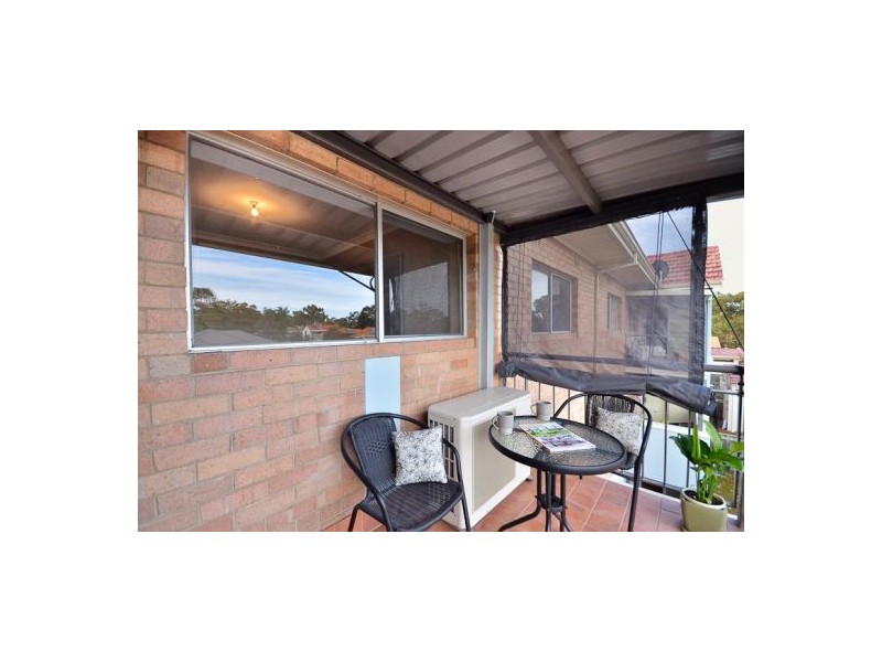17/2 Gregory Way, Coolbellup WA 6163