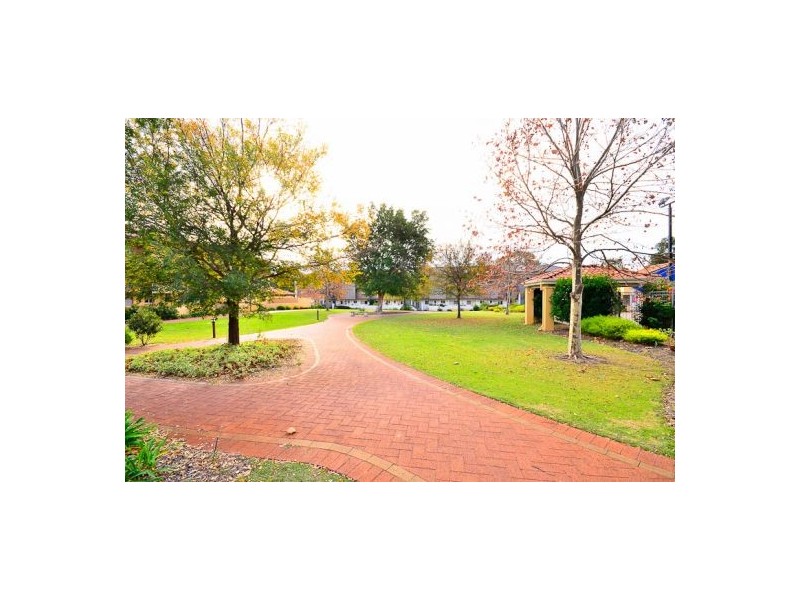 17/2 Gregory Way, Coolbellup WA 6163