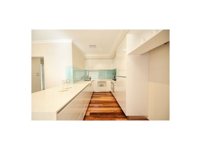 55 Cale Street, Como WA 6152