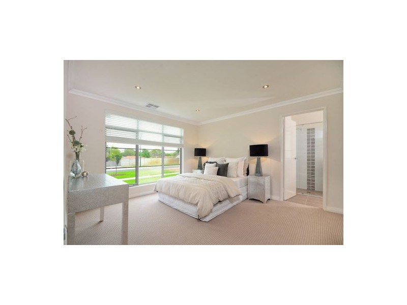 55 Cale Street, Como WA 6152