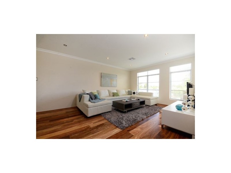 55 Cale Street, Como WA 6152