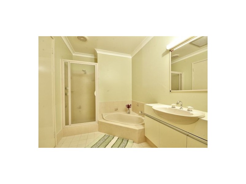1B Hazel Street, Como WA 6152