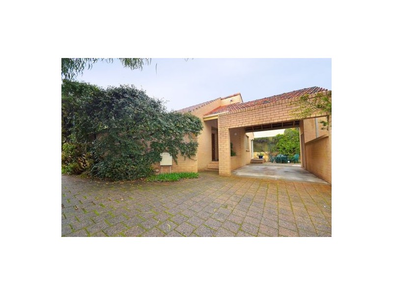 1B Hazel Street, Como WA 6152