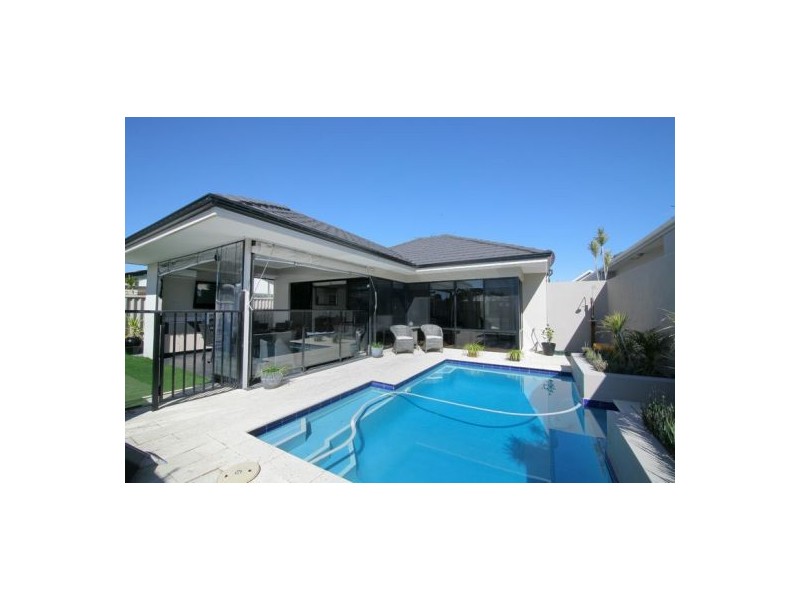 22a Bickley Crescent, Manning WA 6152