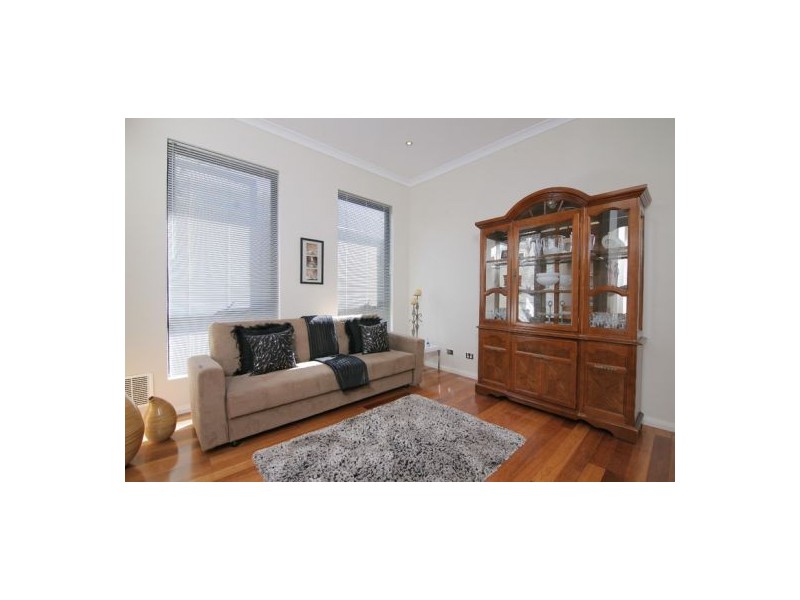 22a Bickley Crescent, Manning WA 6152