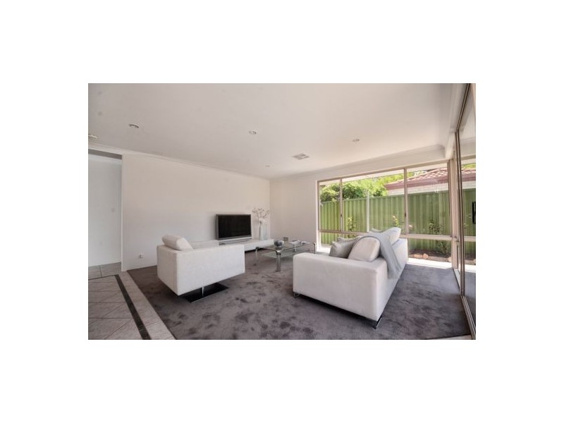 40 Downey Drive, Manning WA 6152