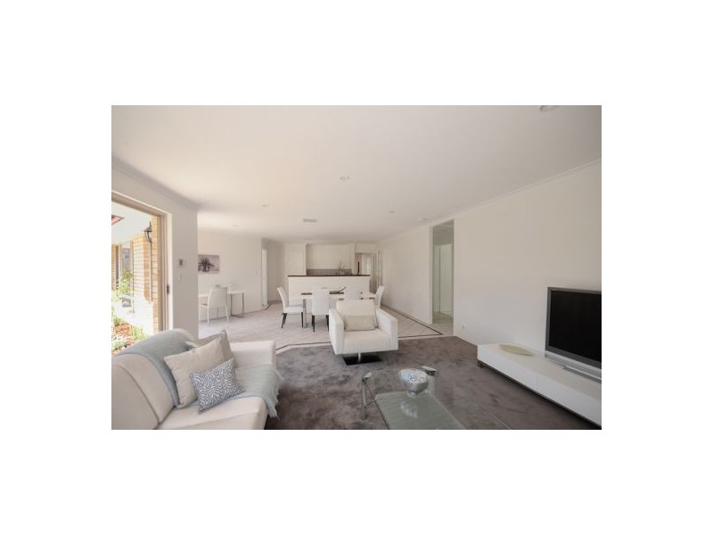 40 Downey Drive, Manning WA 6152