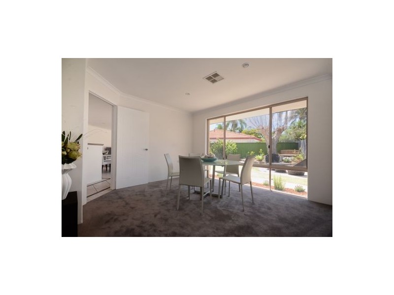 40 Downey Drive, Manning WA 6152