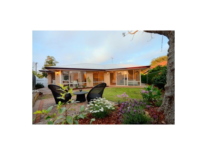 40 Downey Drive, Manning WA 6152