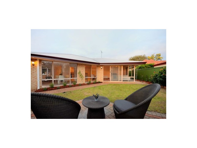 40 Downey Drive, Manning WA 6152