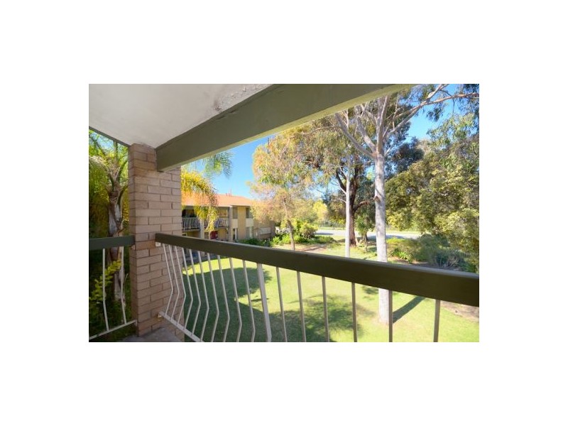 12/9 Clydesdale Street, Como WA 6152