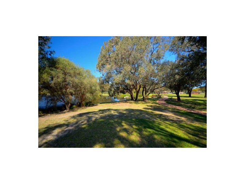12/9 Clydesdale Street, Como WA 6152