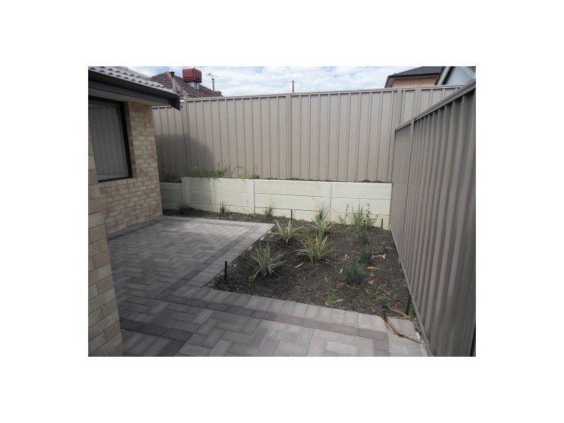 2/16 Isobel Street, Bentley WA 6102