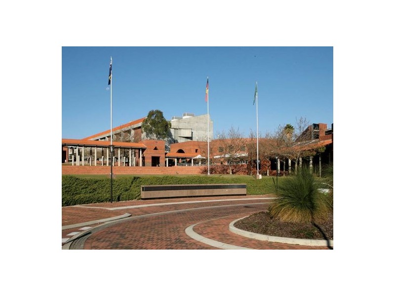 37 Challenger Avenue, Manning WA 6152