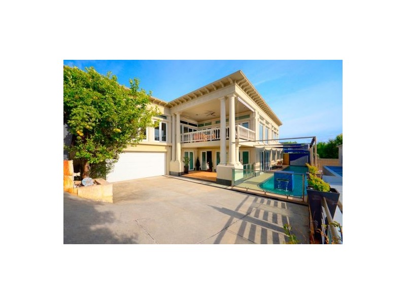 14c Fraser Rd, Applecross WA 6153