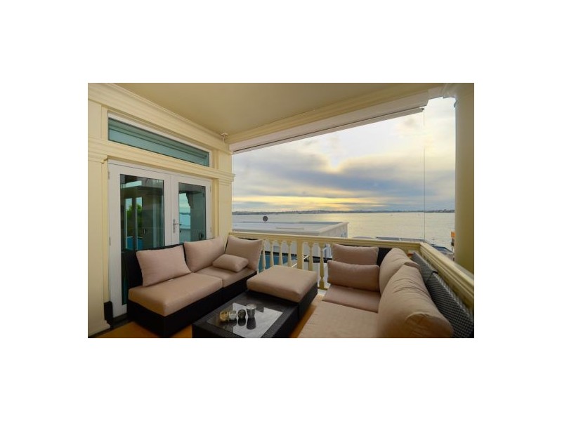 14c Fraser Rd, Applecross WA 6153