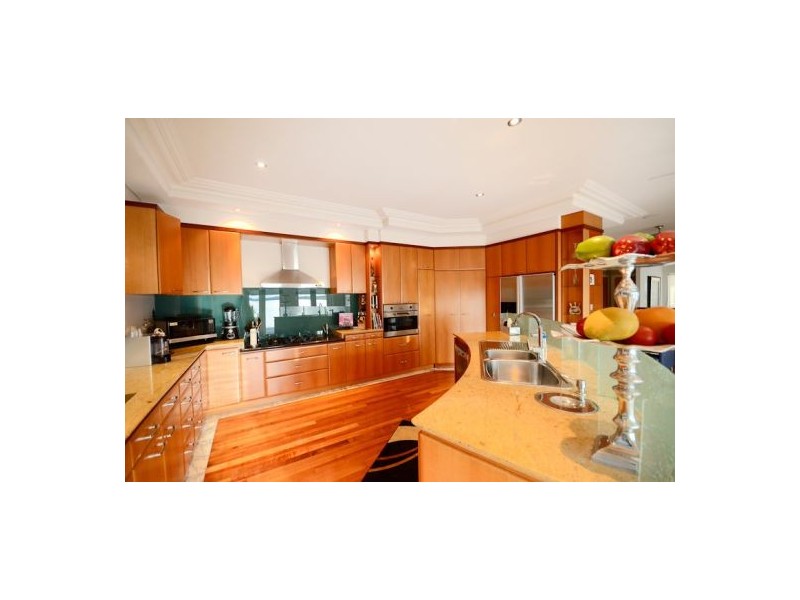 14c Fraser Rd, Applecross WA 6153