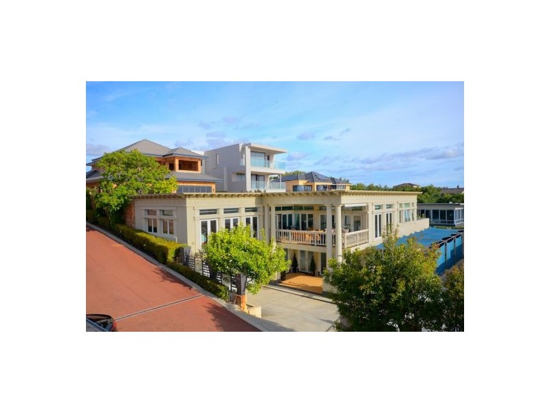 14c Fraser Rd, Applecross WA 6153