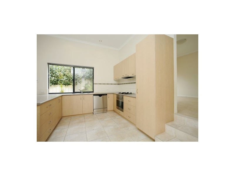 2/91 Monash Avenue, Como WA 6152