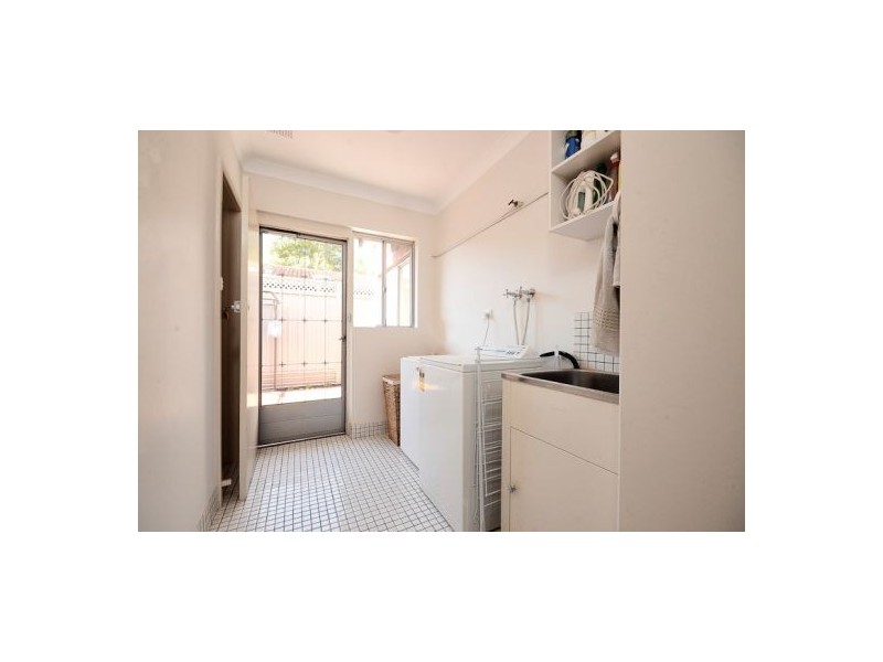 1/74 Mary Street, Como WA 6152