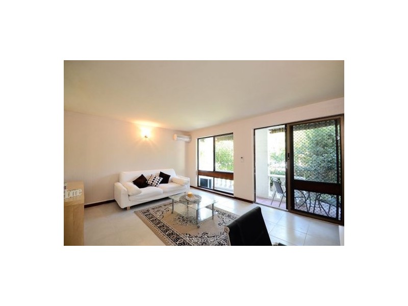 1/122 Labouchere Road, South Perth WA 6151