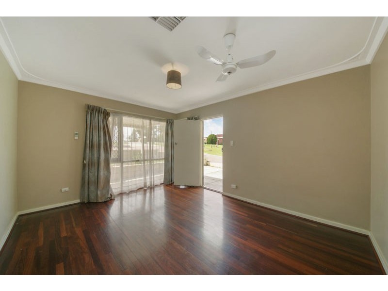 35A Clovelly Crescent, Lynwood WA 6147