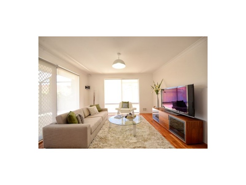 8a Bradshaw Crescent, Manning WA 6152