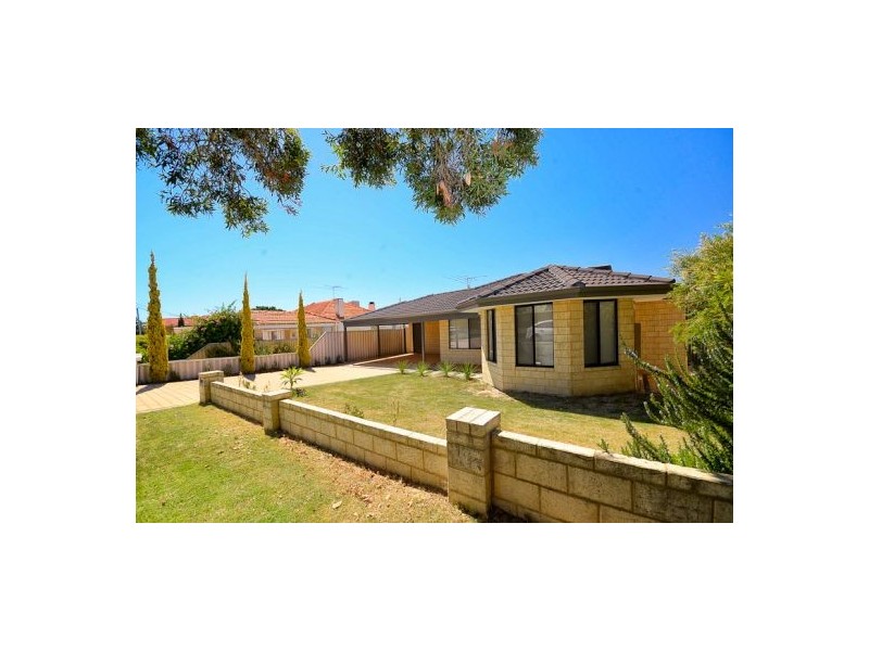 8a Bradshaw Crescent, Manning WA 6152