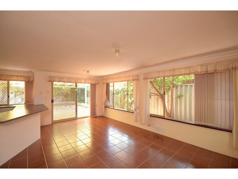 32B Conochie Crescent, Manning WA 6152