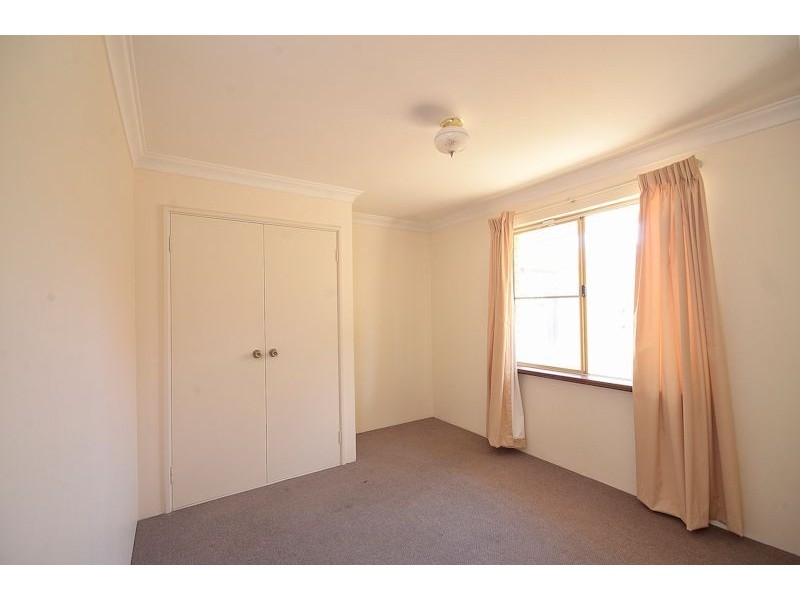 32B Conochie Crescent, Manning WA 6152