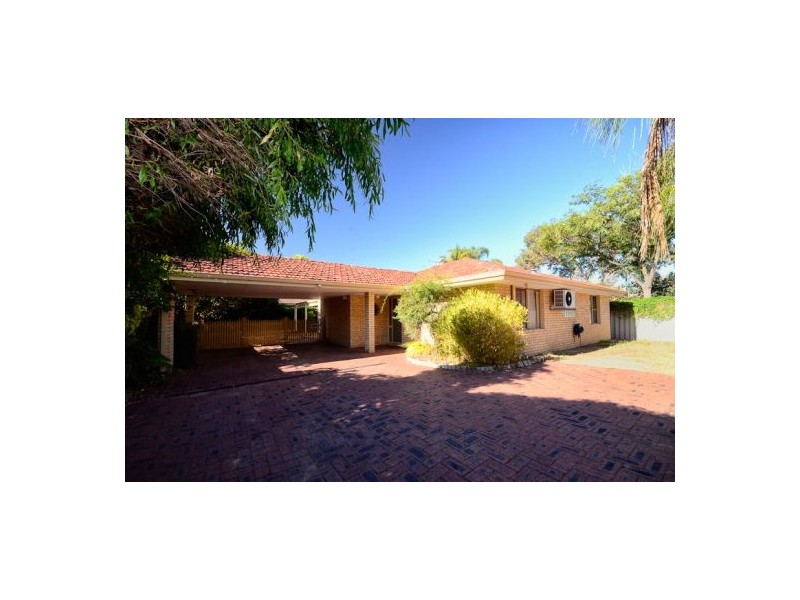 32B Conochie Crescent, Manning WA 6152