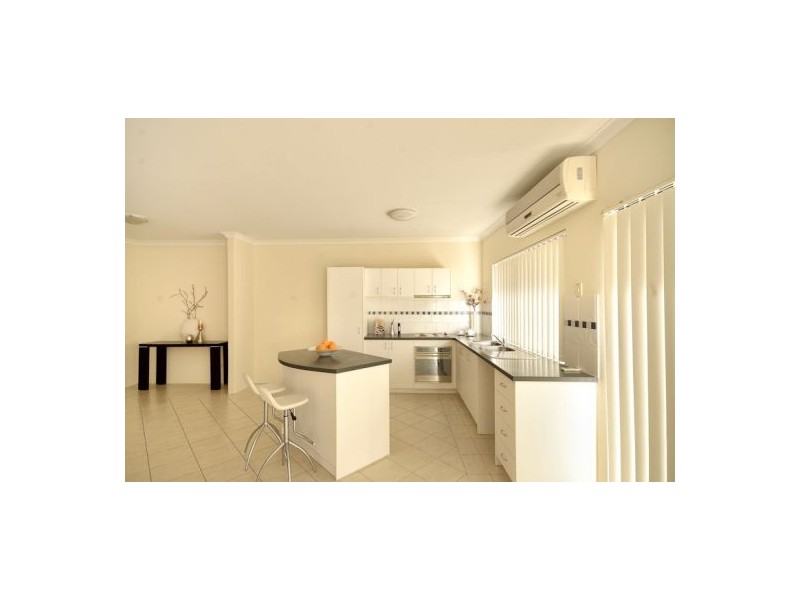 2/134 Manning Road, Manning WA 6152