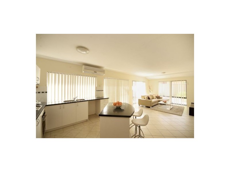 2/134 Manning Road, Manning WA 6152