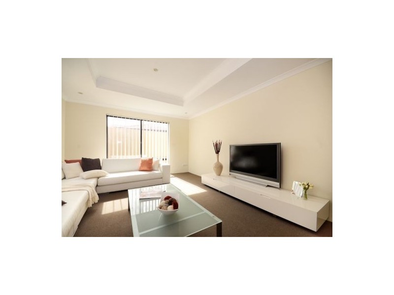 2/134 Manning Road, Manning WA 6152