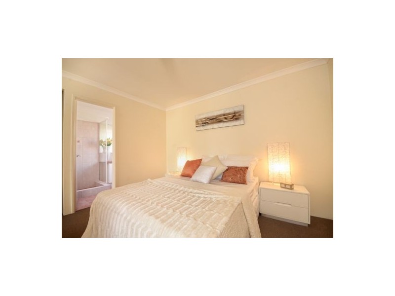 2/134 Manning Road, Manning WA 6152