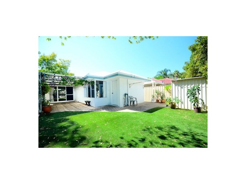 2/39 Bruce Street, Como WA 6152