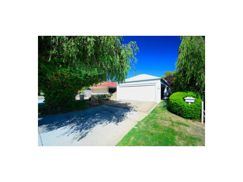2/39 Bruce Street, Como WA 6152