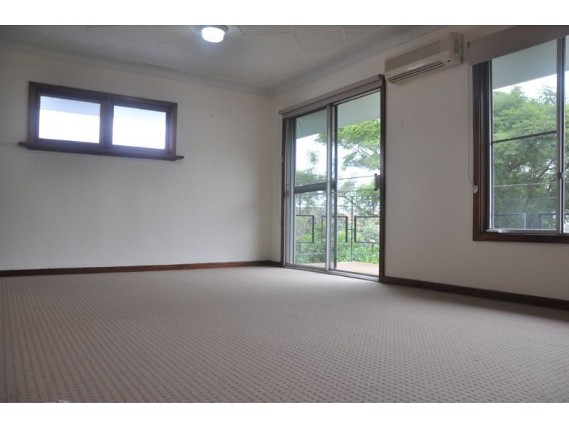 4 Success Crescent, Salter Point WA 6152