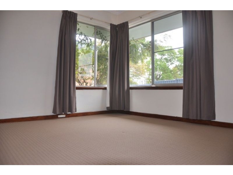 4 Success Crescent, Salter Point WA 6152