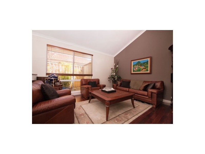 14 Marsh Avenue, Manning WA 6152