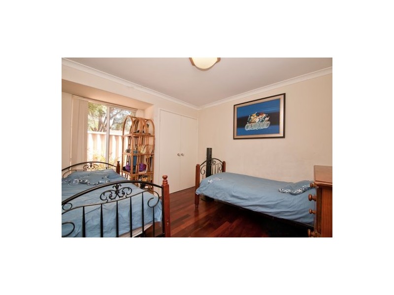 14 Marsh Avenue, Manning WA 6152