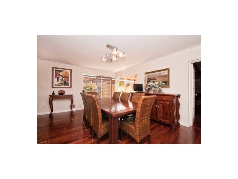 14 Marsh Avenue, Manning WA 6152