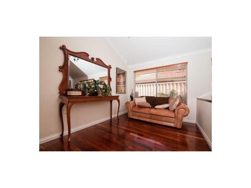 14 Marsh Avenue, Manning WA 6152