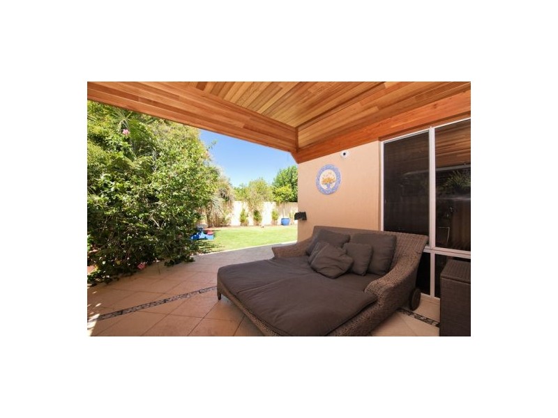 14 Marsh Avenue, Manning WA 6152