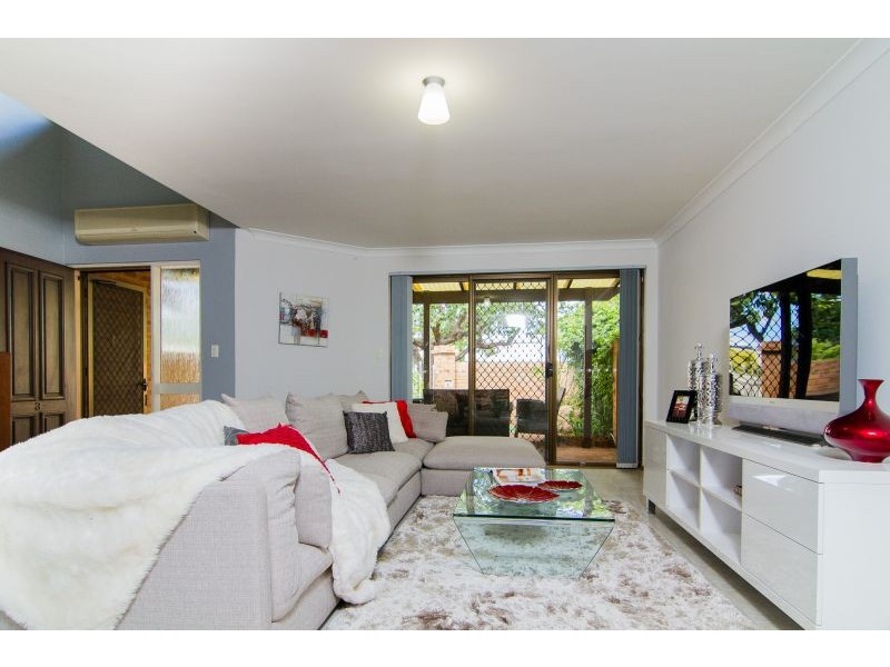 3/70 Eric Street, Como WA 6152
