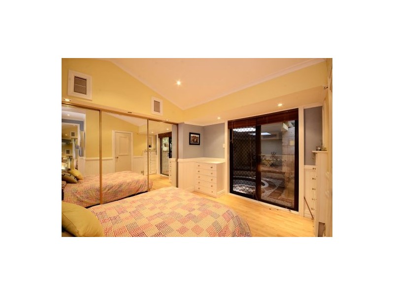 32 Pinetree Gully Road, Willetton WA 6155